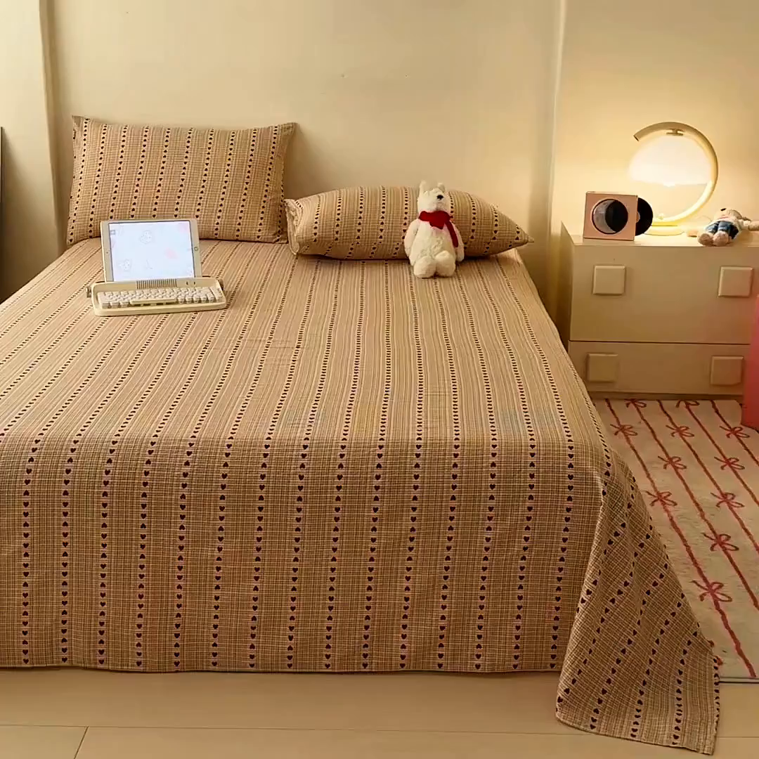 91家纺网 家纺一手货源 找家纺 温眠家纺 2025春夏新款云感棉双层纱床单单床单枕套三件套 相思红豆