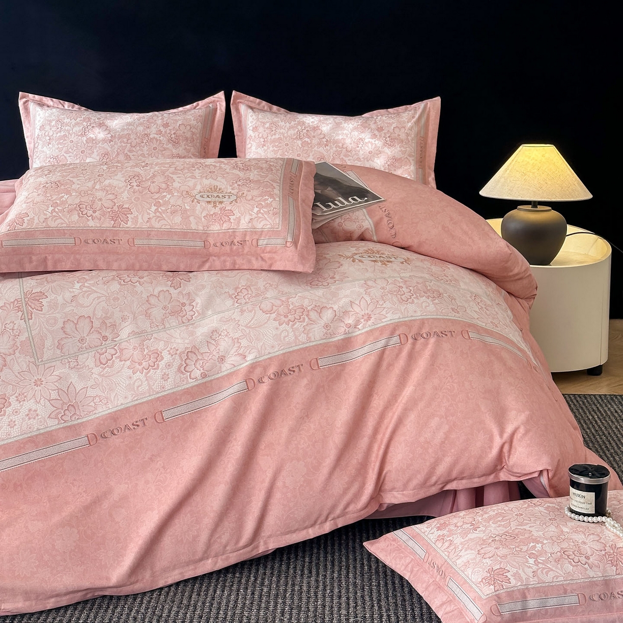 91家纺网 家纺一手货源 找家纺 喜四方 2026年新款加厚全棉印花加绣花四件套 花样年华-粉