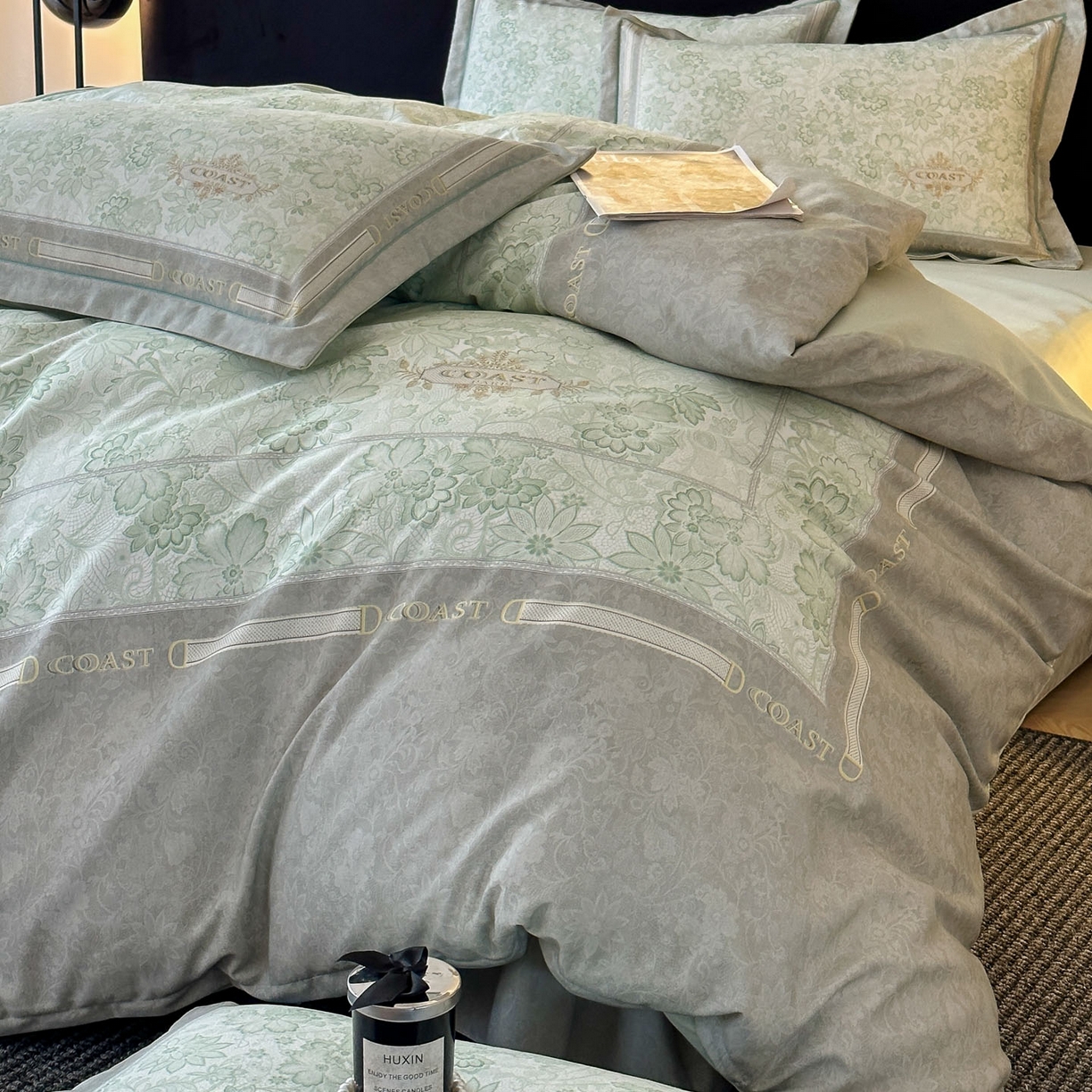 91家纺网 家纺一手货源 找家纺 喜四方 2026年新款加厚全棉印花加绣花四件套 花样年华-绿