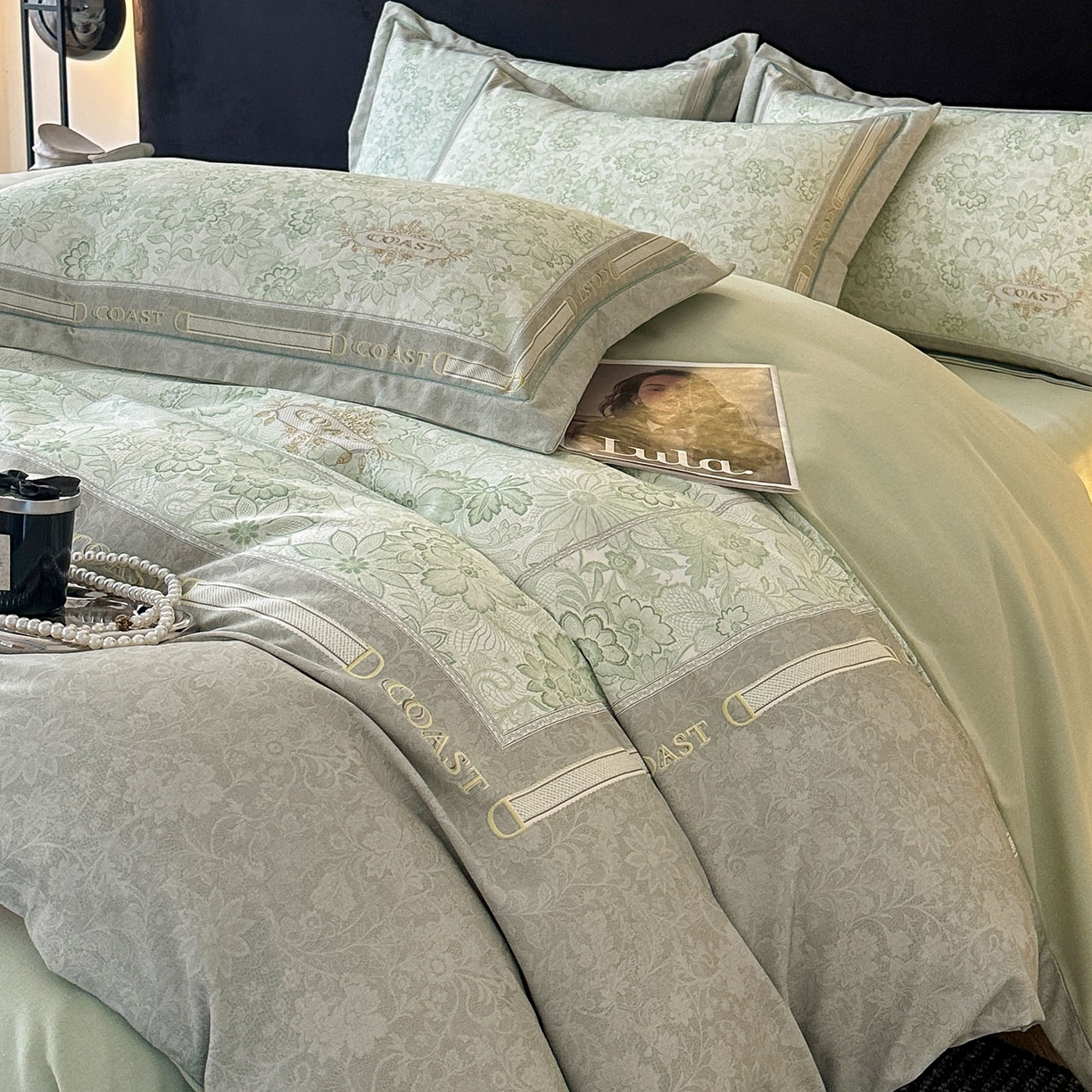 91家纺网 家纺一手货源 找家纺 喜四方 2026年新款加厚全棉印花加绣花四件套 花样年华-绿