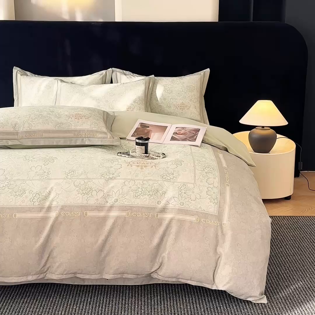 91家纺网 家纺一手货源 找家纺 喜四方 2026年新款加厚全棉印花加绣花四件套 花样年华-绿