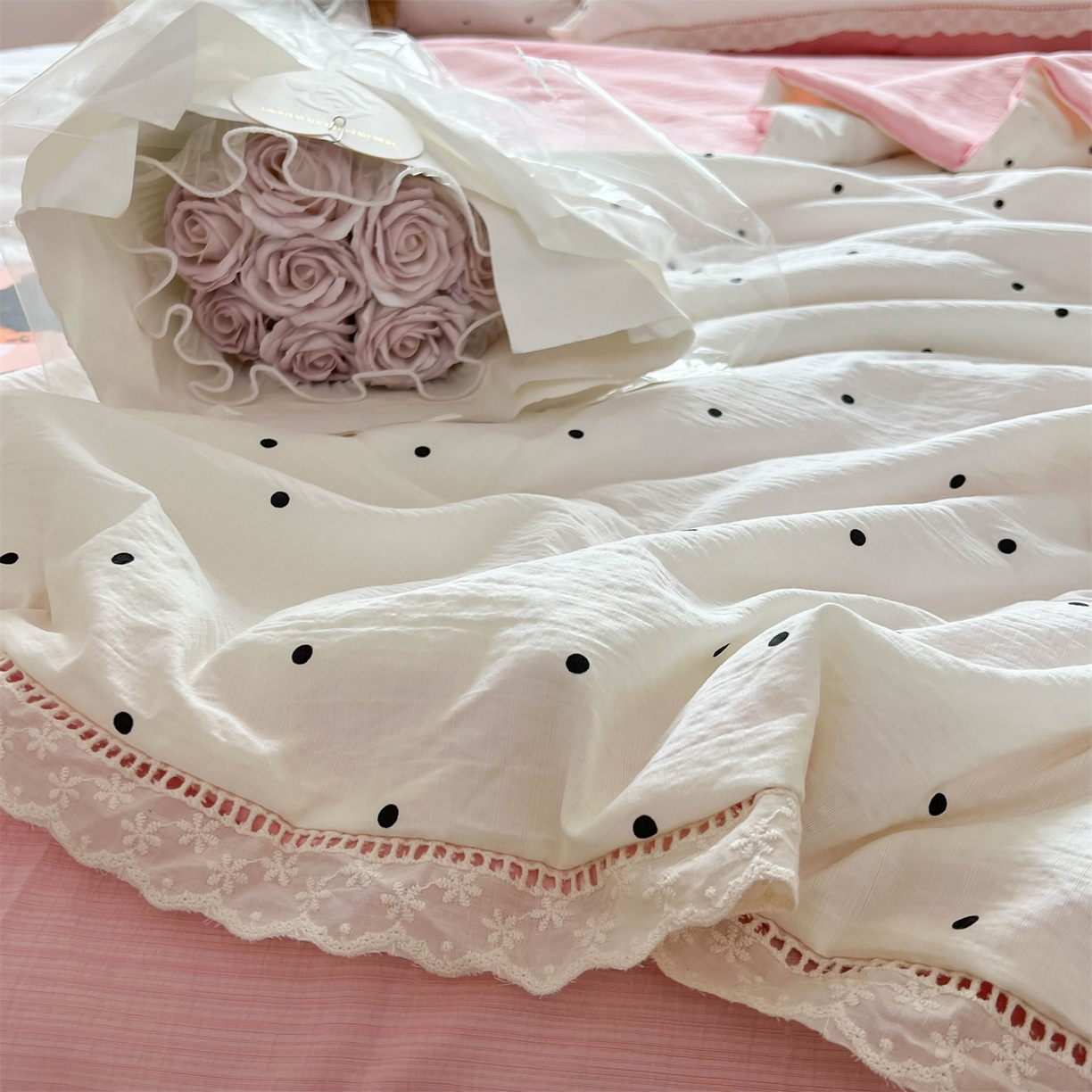 91家纺网 家纺一手货源 找家纺 （总）温眠家纺 2025新款云感双层纱镂空花边夏被四件套