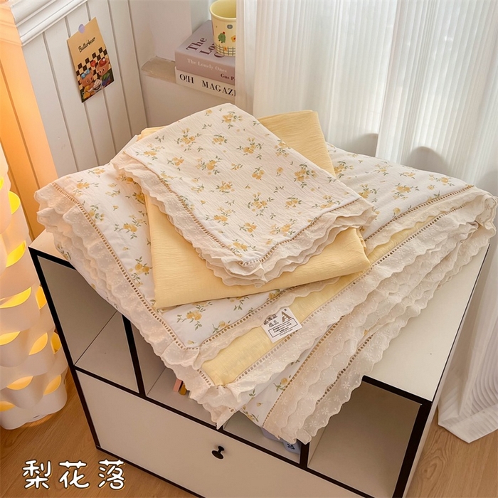 91家纺网 家纺一手货源 找家纺 温眠家纺 2025新款云感双层纱镂空花边夏被四件套 梨花落