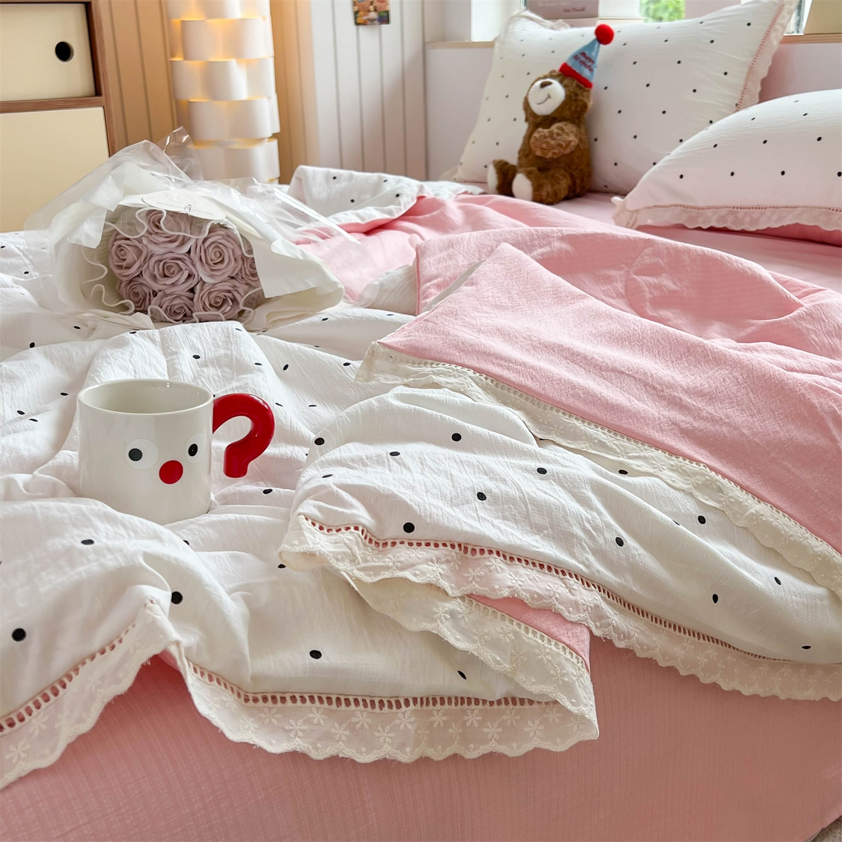 91家纺网 家纺一手货源 找家纺 温眠家纺 2025新款云感双层纱镂空花边夏被四件套 初恋