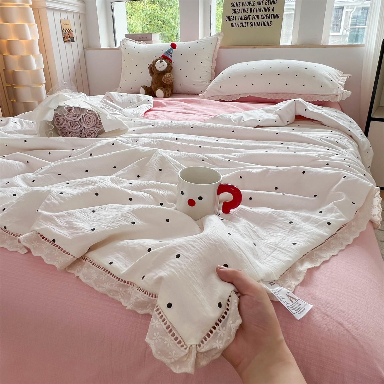 91家纺网 家纺一手货源 找家纺 温眠家纺 2025新款云感双层纱镂空花边夏被四件套 初恋