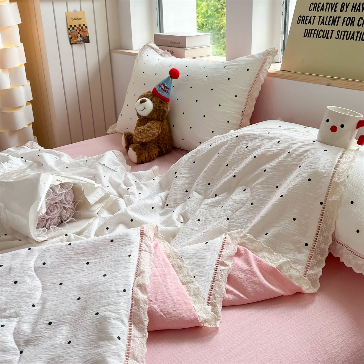 91家纺网 家纺一手货源 找家纺 温眠家纺 2025新款云感双层纱镂空花边夏被四件套 初恋