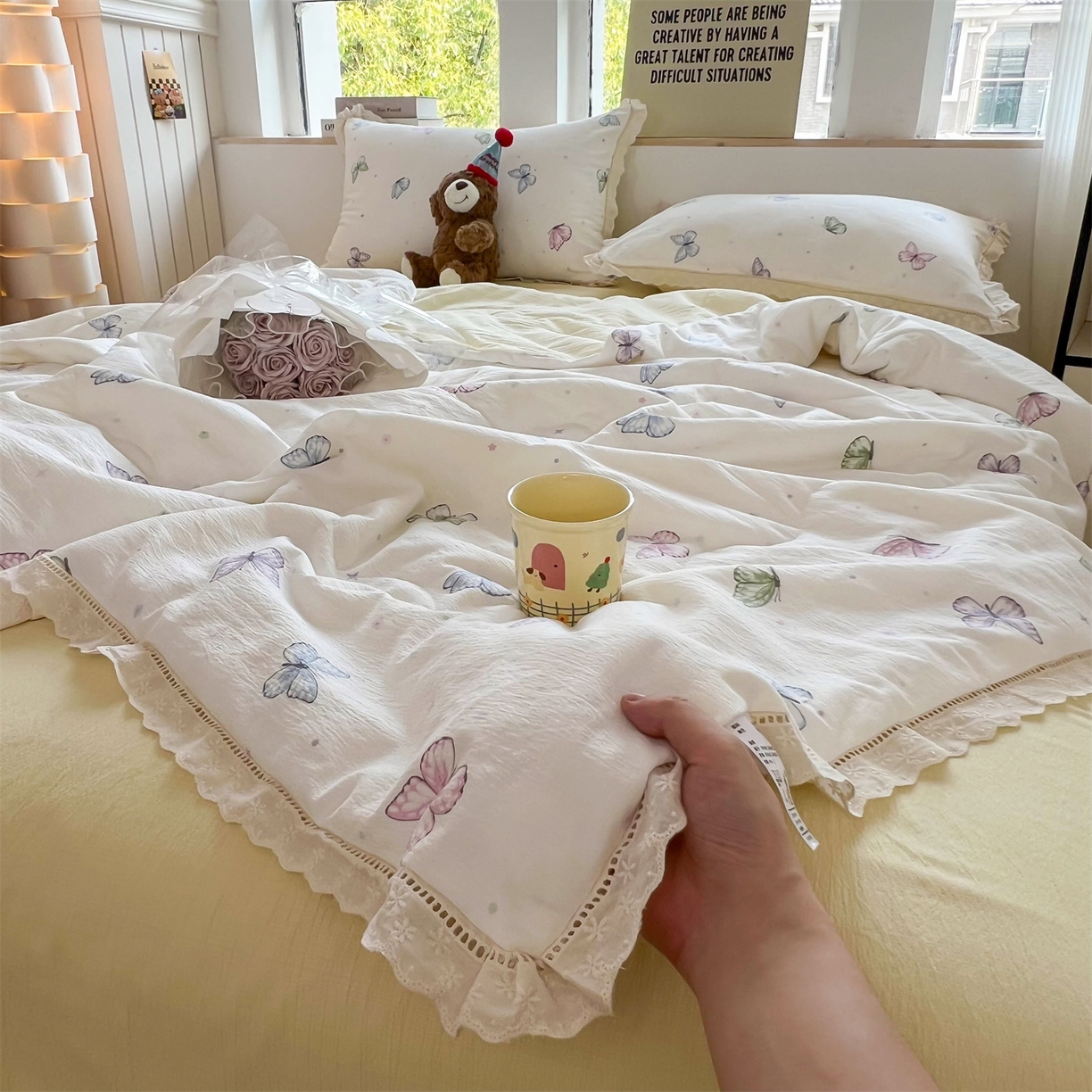 91家纺网 家纺一手货源 找家纺 温眠家纺 2025新款云感双层纱镂空花边夏被四件套 蝶舞