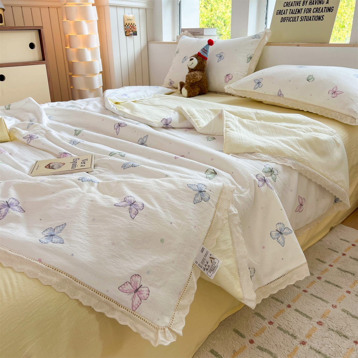 91家纺网 家纺一手货源 找家纺 温眠家纺 2025新款云感双层纱镂空花边夏被四件套 蝶舞