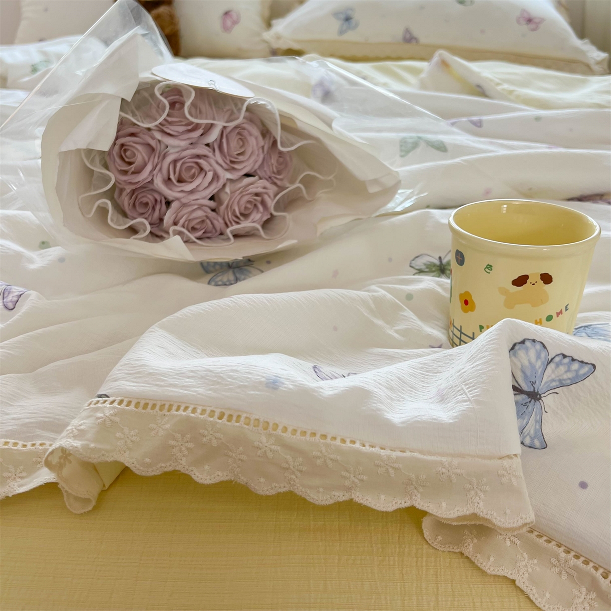 91家纺网 家纺一手货源 找家纺 温眠家纺 2025新款云感双层纱镂空花边夏被四件套 蝶舞