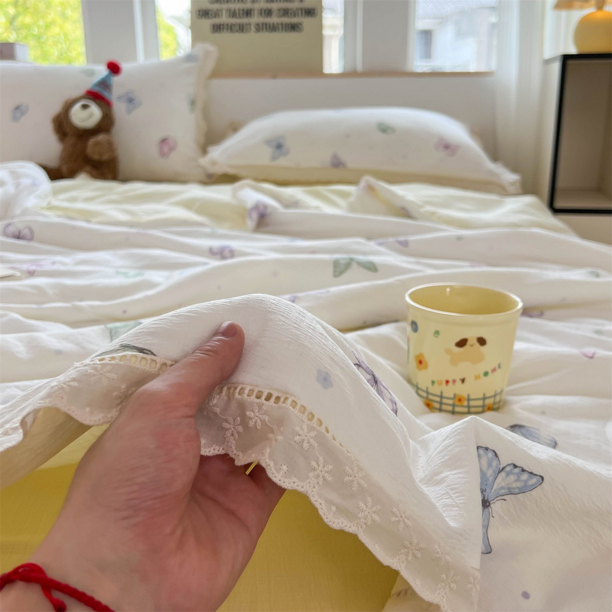 91家纺网 家纺一手货源 找家纺 温眠家纺 2025新款云感双层纱镂空花边夏被四件套 蝶舞