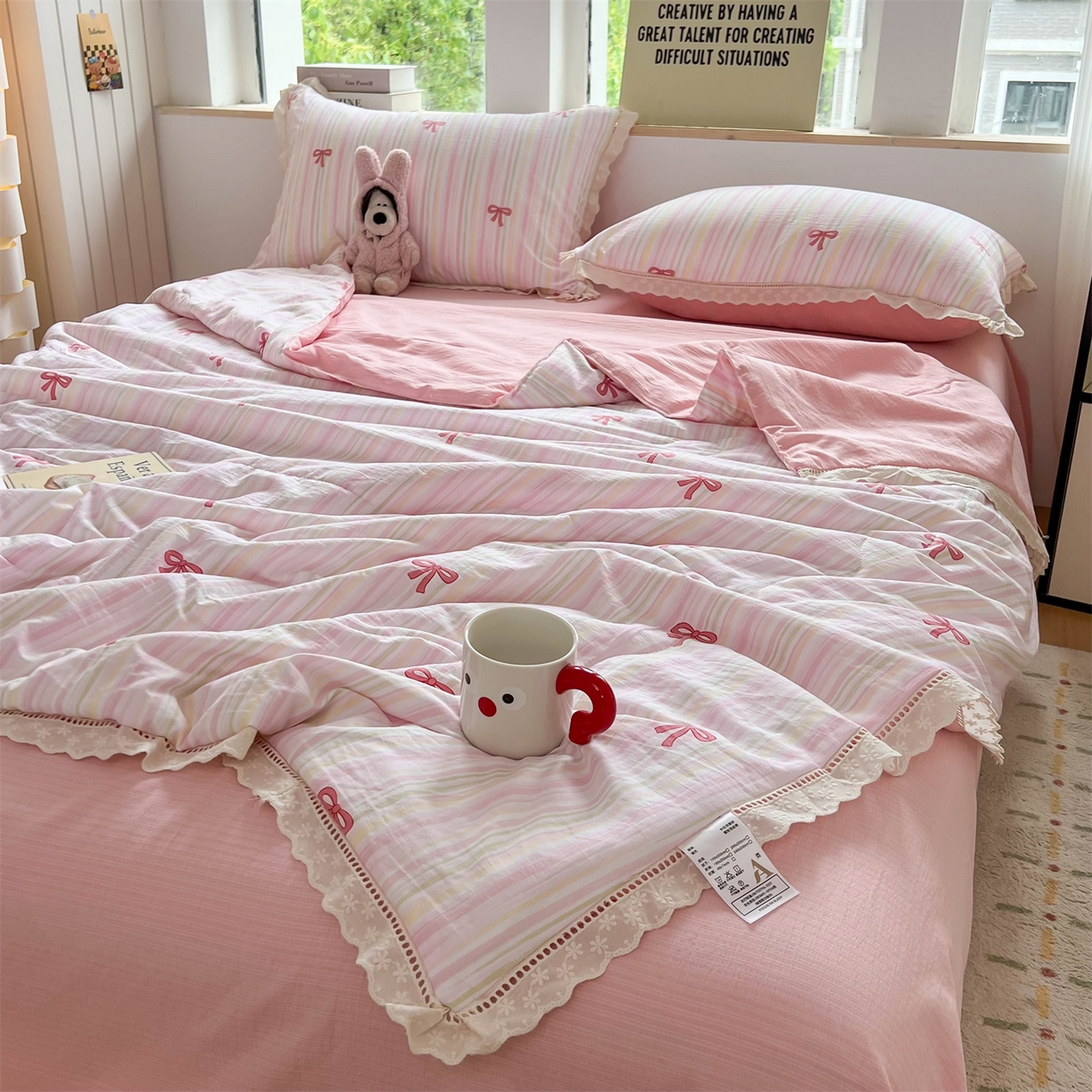 91家纺网 家纺一手货源 找家纺 温眠家纺 2025新款云感双层纱镂空花边夏被四件套 蝴蝶结