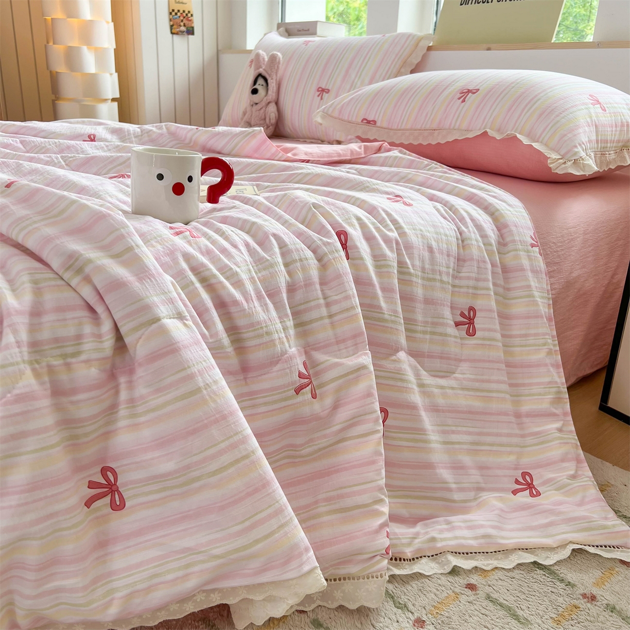 91家纺网 家纺一手货源 找家纺 温眠家纺 2025新款云感双层纱镂空花边夏被四件套 蝴蝶结