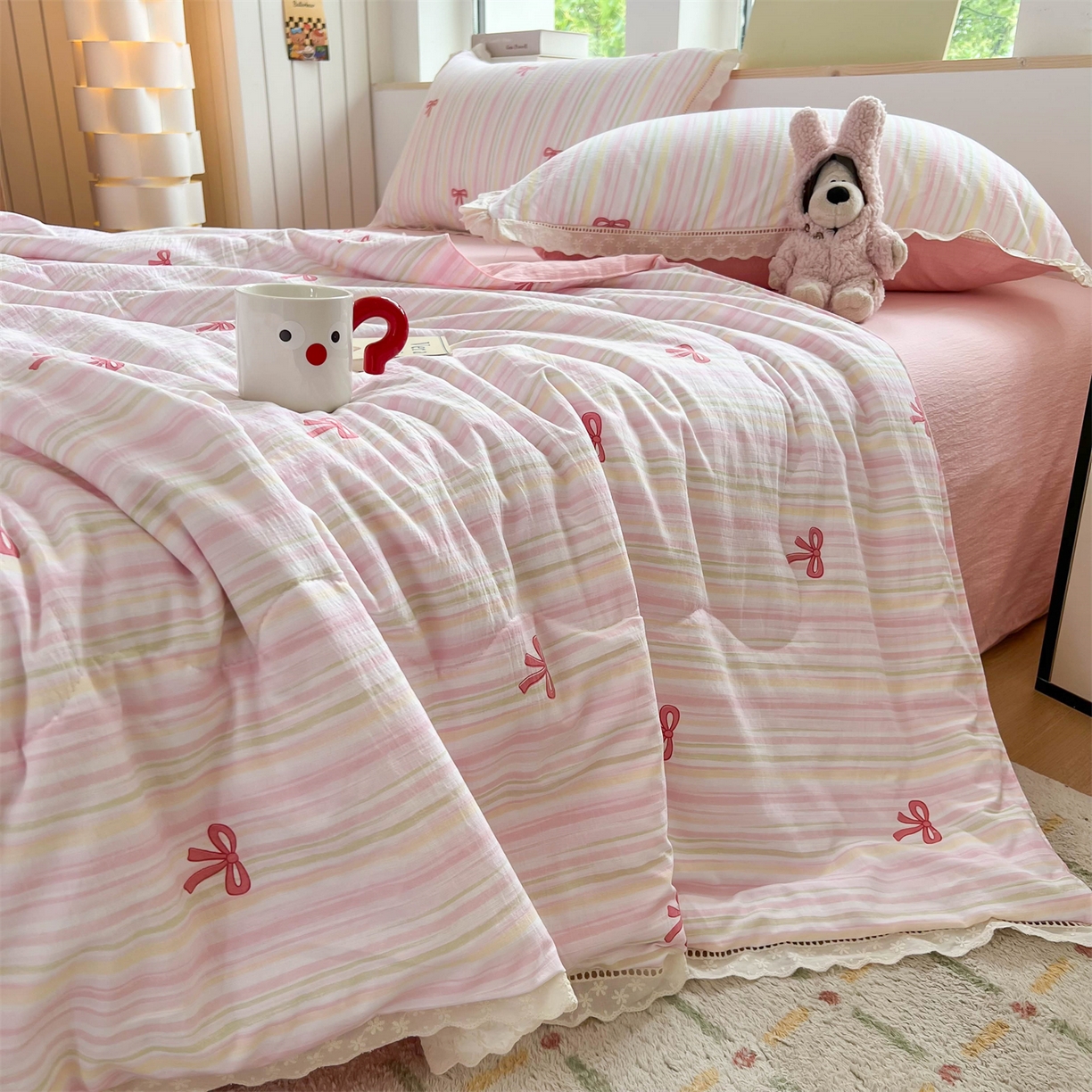 91家纺网 家纺一手货源 找家纺 温眠家纺 2025新款云感双层纱镂空花边夏被四件套 蝴蝶结