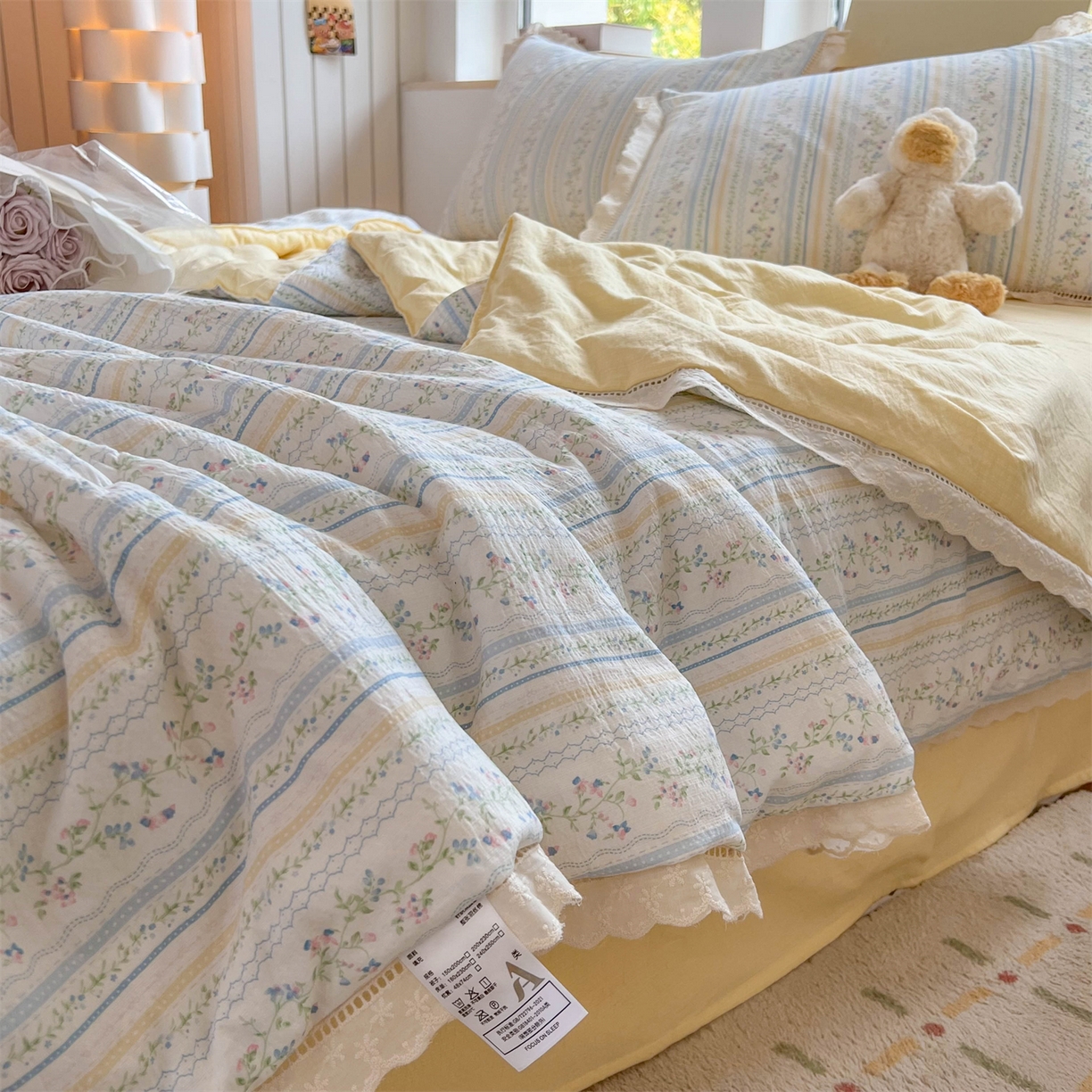 91家纺网 家纺一手货源 找家纺 温眠家纺 2025新款云感双层纱镂空花边夏被四件套 洛克庄园