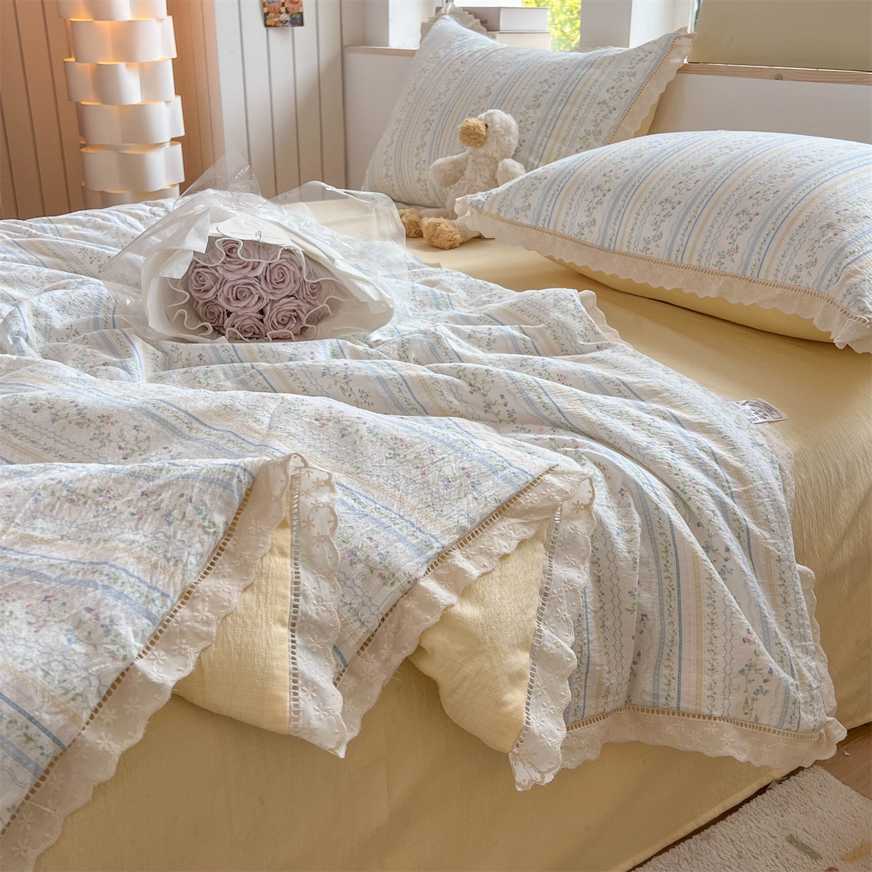 91家纺网 家纺一手货源 找家纺 温眠家纺 2025新款云感双层纱镂空花边夏被四件套 洛克庄园