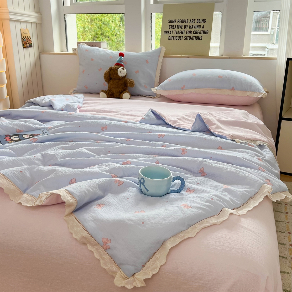 91家纺网 家纺一手货源 找家纺 温眠家纺 2025新款云感双层纱镂空花边夏被四件套 清新蝴蝶结