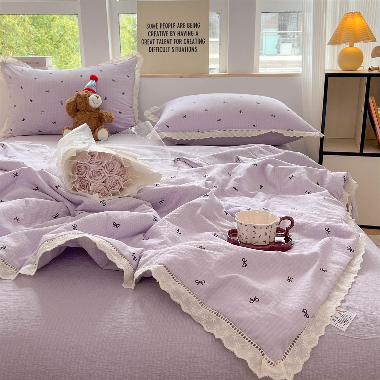 91家纺网 家纺一手货源 找家纺 温眠家纺 2025新款云感双层纱镂空花边夏被四件套 小资情调