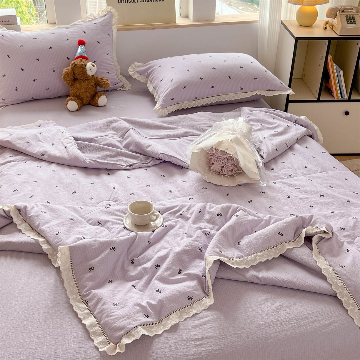 91家纺网 家纺一手货源 找家纺 温眠家纺 2025新款云感双层纱镂空花边夏被四件套 小资情调