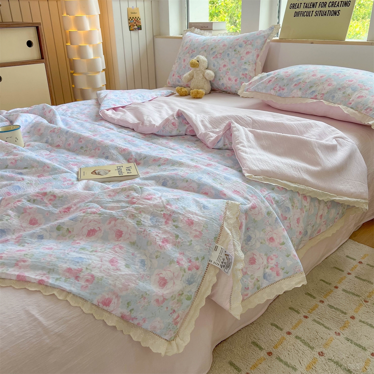 91家纺网 家纺一手货源 找家纺 温眠家纺 2025新款云感双层纱镂空花边夏被四件套 悠野