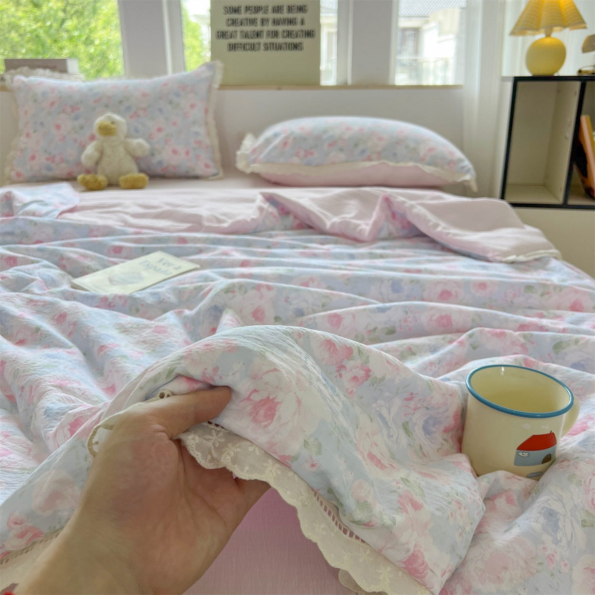 91家纺网 家纺一手货源 找家纺 温眠家纺 2025新款云感双层纱镂空花边夏被四件套 悠野