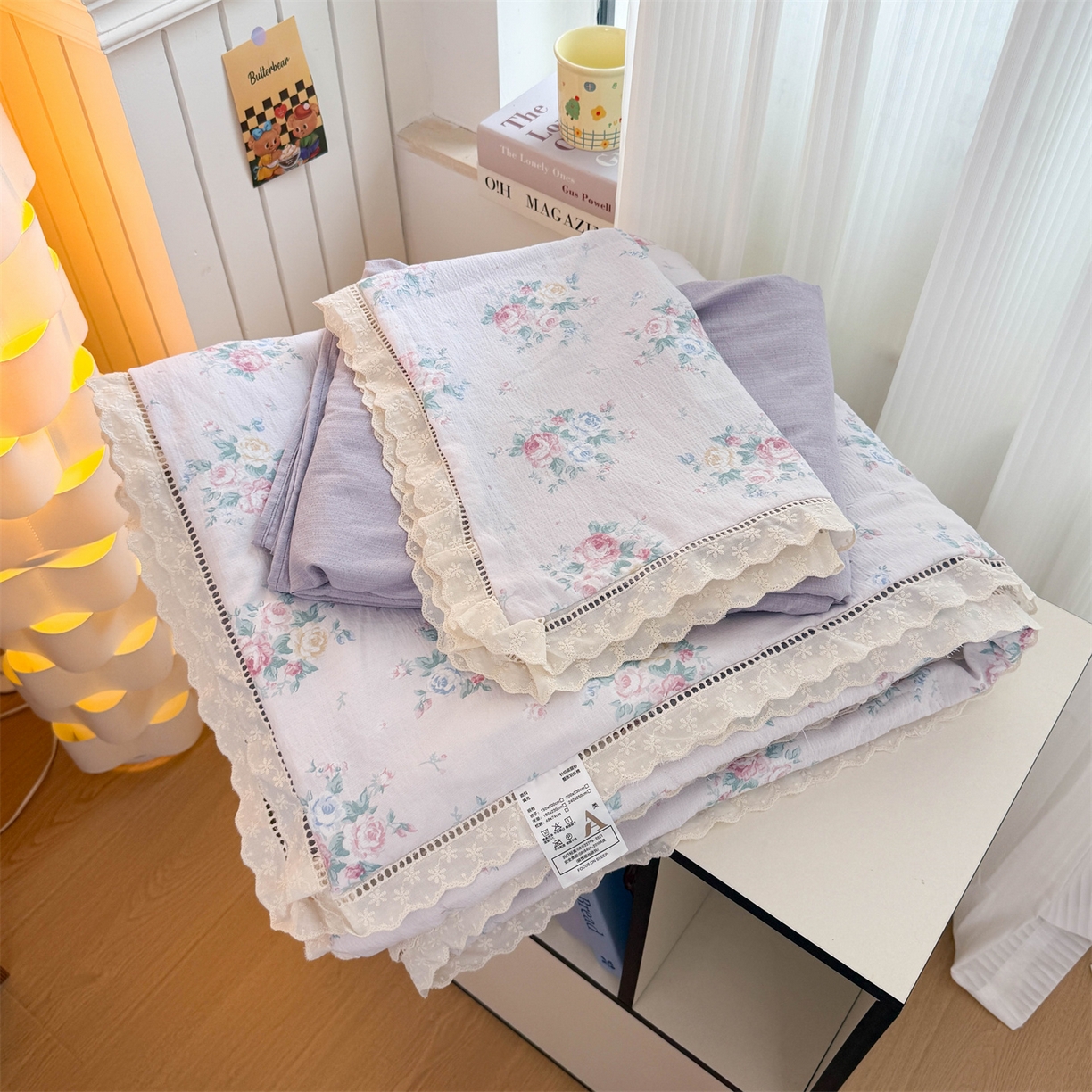 91家纺网 家纺一手货源 找家纺 温眠家纺 2025新款云感双层纱镂空花边夏被四件套 组合图