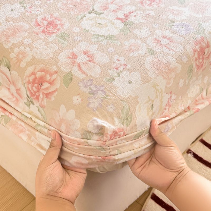 91家纺网 家纺一手货源 找家纺 温眠家纺 2025春夏新款云感棉双层纱床笠单床笠枕套三件套 国色芳华