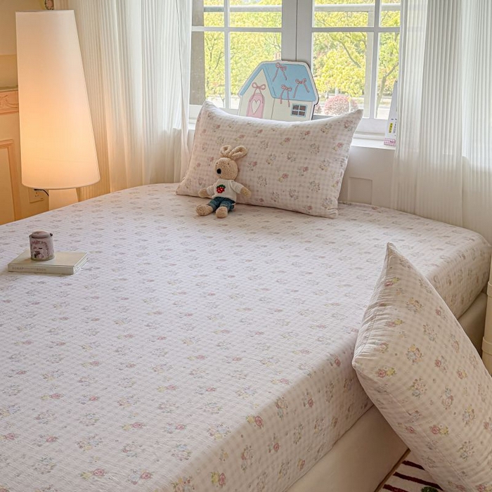 91家纺网 家纺一手货源 找家纺 温眠家纺 2025春夏新款云感棉双层纱床笠单床笠枕套三件套 花漾甜心