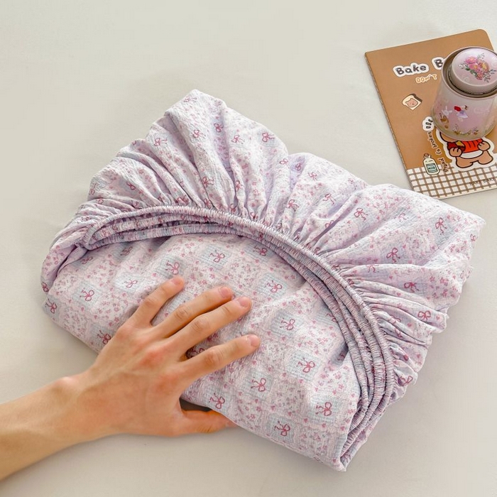 91家纺网 家纺一手货源 找家纺 温眠家纺 2025春夏新款云感棉双层纱床笠单床笠枕套三件套 琉璃瓦梦