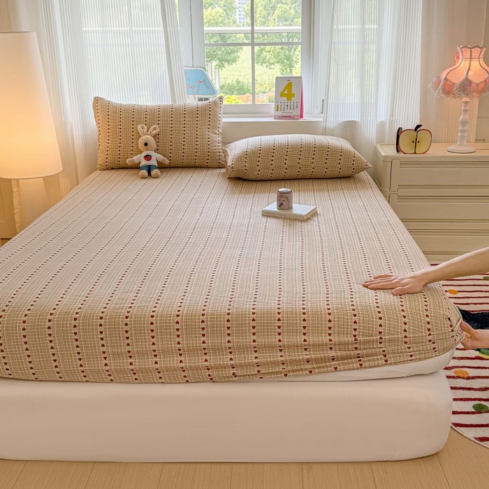 91家纺网 家纺一手货源 找家纺 温眠家纺 2025春夏新款云感棉双层纱床笠单床笠枕套三件套 相思红豆