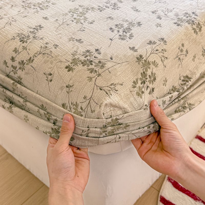 91家纺网 家纺一手货源 找家纺 温眠家纺 2025春夏新款云感棉双层纱床笠单床笠枕套三件套 秋风萧瑟