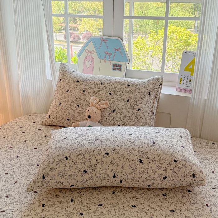 91家纺网 家纺一手货源 找家纺 温眠家纺 2025春夏新款云感棉双层纱床笠单床笠枕套三件套 兔与晚风