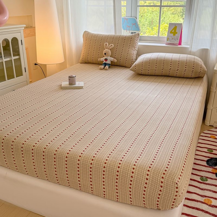 91家纺网 家纺一手货源 找家纺 温眠家纺 2025春夏新款云感棉双层纱床笠单床笠枕套三件套 相思红豆