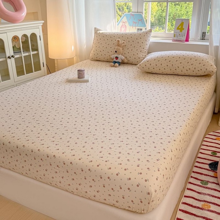 91家纺网 家纺一手货源 找家纺 温眠家纺 2025春夏新款云感棉双层纱床笠单床笠枕套三件套 旧梦难续