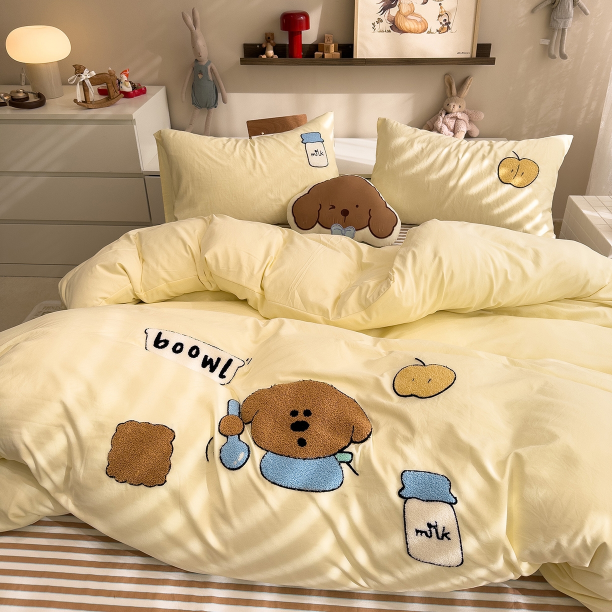 91家纺网 家纺一手货源 找家纺 曼谷家纺 2026新款卡通水洗棉毛巾绣四件套被套 苹果牛奶-芝士咖条