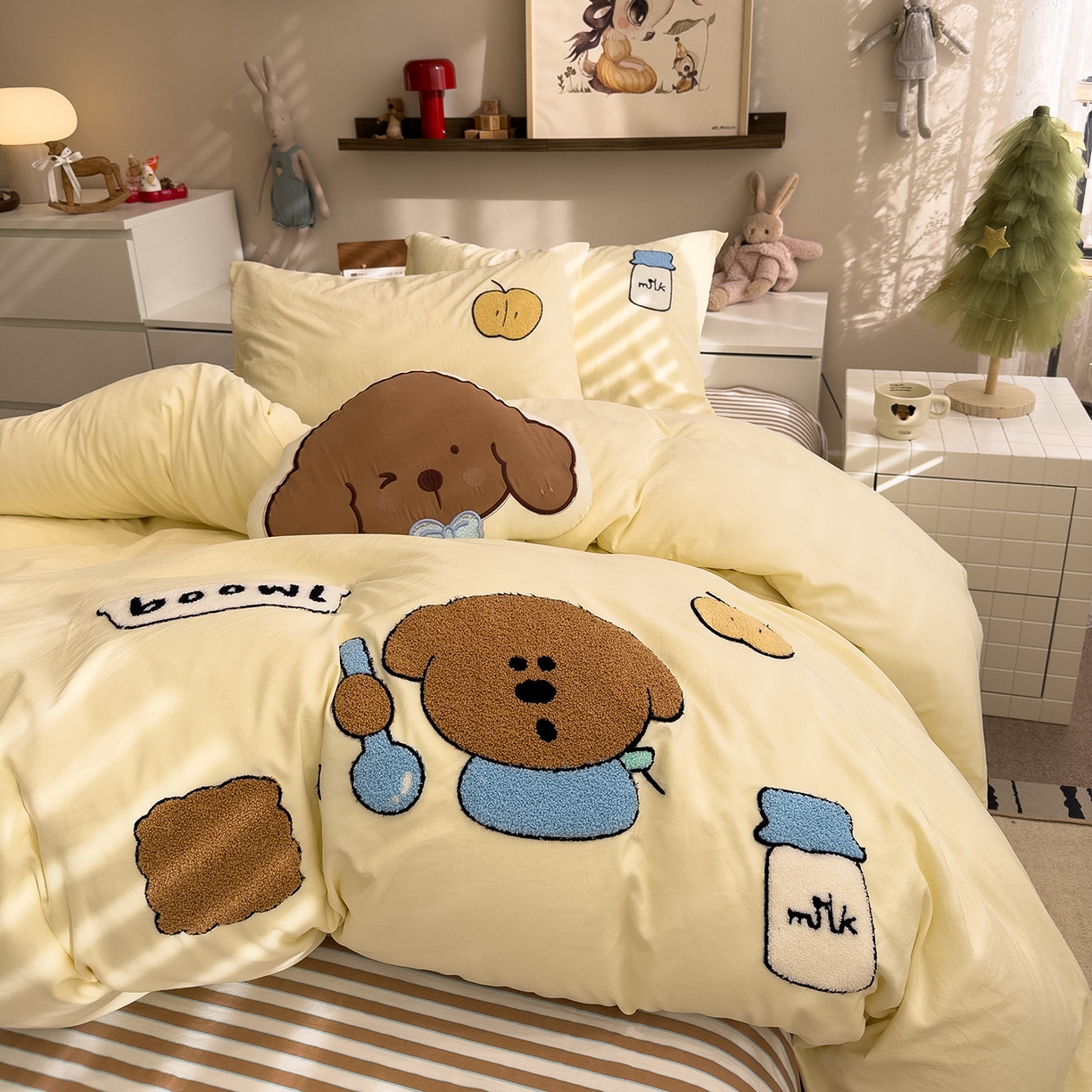 91家纺网 家纺一手货源 找家纺 曼谷家纺 2026新款卡通水洗棉毛巾绣四件套被套 苹果牛奶-芝士咖条