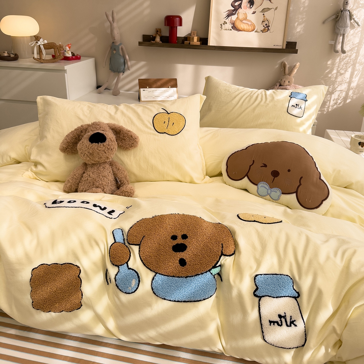 91家纺网 家纺一手货源 找家纺 曼谷家纺 2026新款卡通水洗棉毛巾绣四件套被套 苹果牛奶-芝士咖条