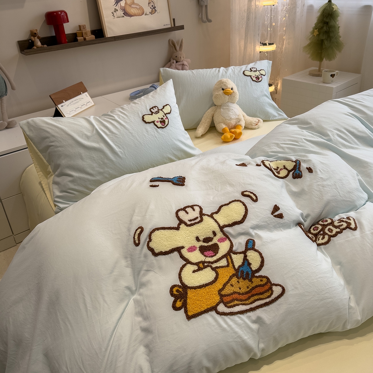 91家纺网 家纺一手货源 找家纺 曼谷家纺 2026新款卡通水洗棉毛巾绣四件套被套 超美味-薄荷芝士