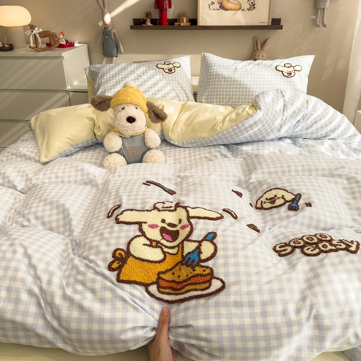 91家纺网 家纺一手货源 找家纺 曼谷家纺 2026新款卡通水洗棉毛巾绣四件套被套 超美味-兰小格-芝士