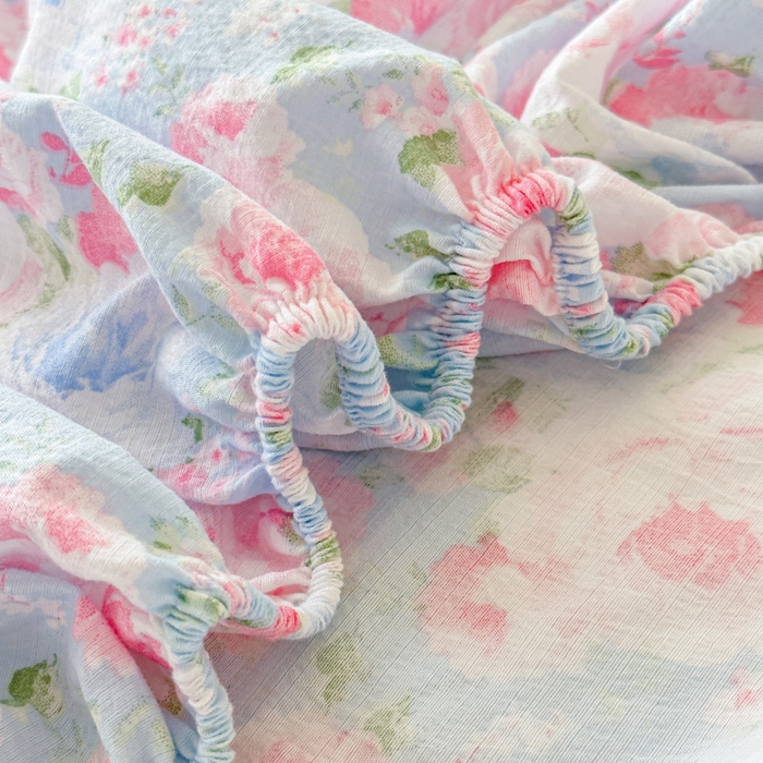 91家纺网 家纺一手货源 找家纺 温眠家纺 2025春夏新款云感棉双层纱床笠单床笠枕套三件套场景二 晚香玉