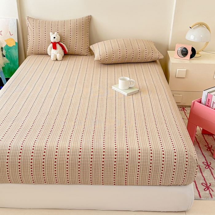 91家纺网 家纺一手货源 找家纺 温眠家纺 2025春夏新款云感棉双层纱床笠单床笠枕套三件套场景二 相思红豆