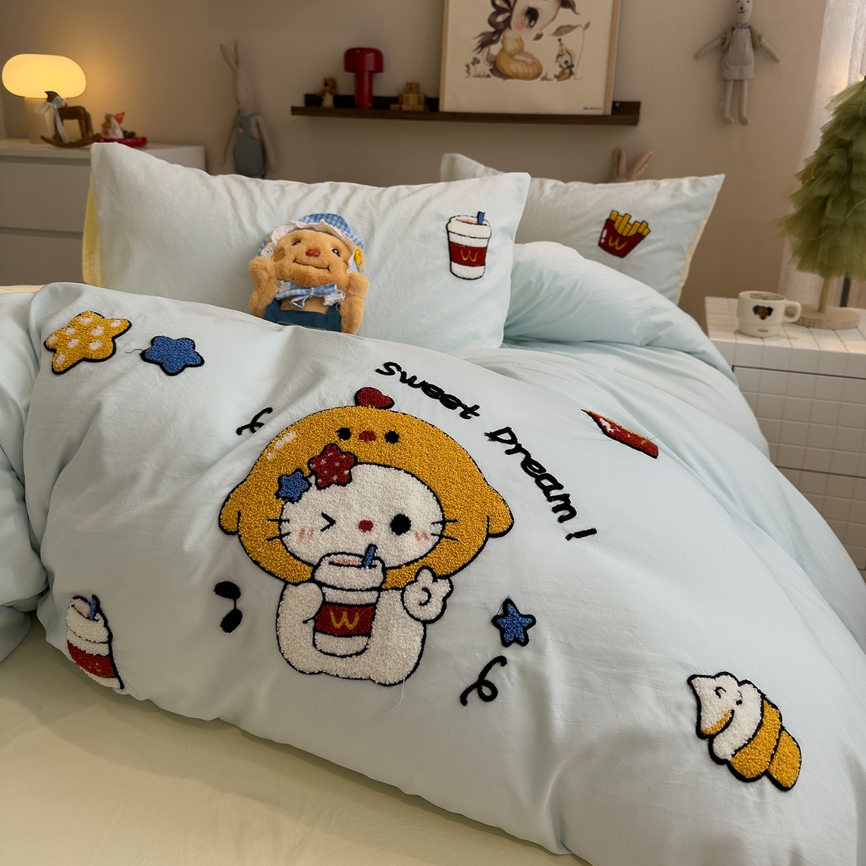 91家纺网 家纺一手货源 找家纺 曼谷家纺 2026新款卡通水洗棉毛巾绣四件套被套 可乐薯条-薄荷芝士