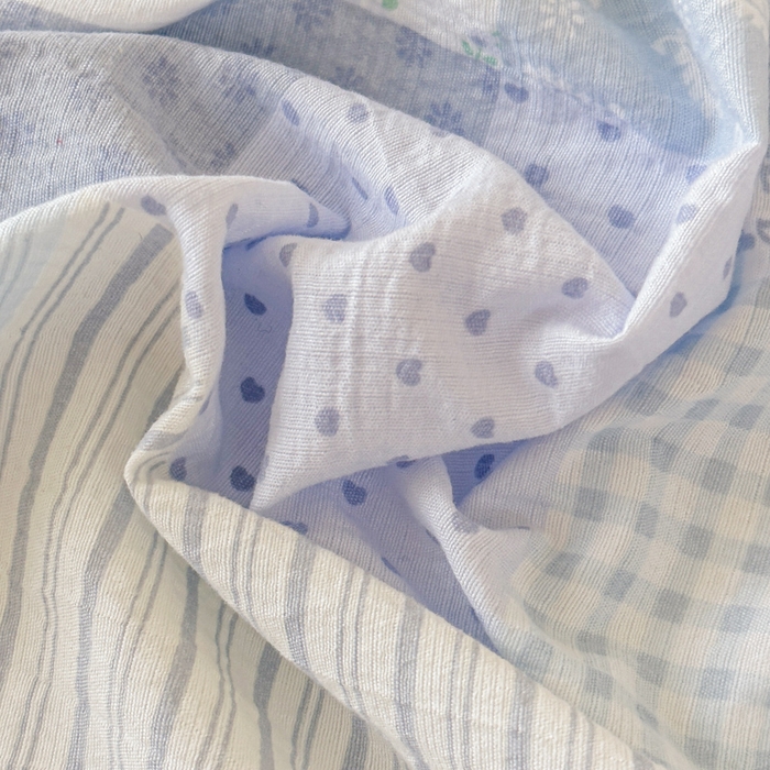 91家纺网 家纺一手货源 找家纺 温眠家纺 2025春夏新款云感棉双层纱床笠单床笠枕套三件套场景二 半亩花田