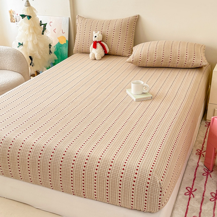 91家纺网 家纺一手货源 找家纺 温眠家纺 2025春夏新款云感棉双层纱床笠单床笠枕套三件套场景二 相思红豆