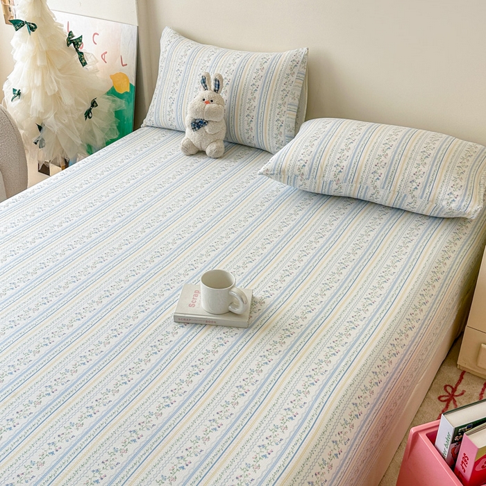 91家纺网 家纺一手货源 找家纺 温眠家纺 2025春夏新款云感棉双层纱床笠单床笠枕套三件套场景二 洛克庄园