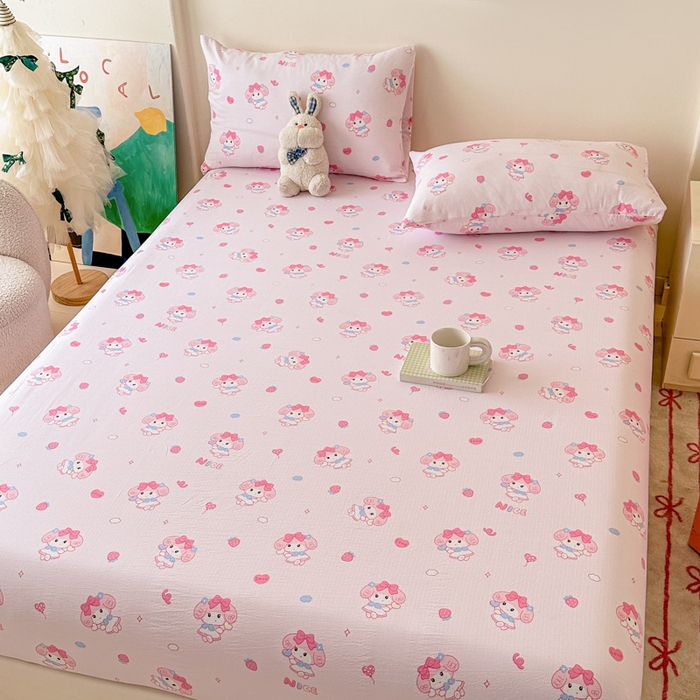 91家纺网 家纺一手货源 找家纺 温眠家纺 2025春夏新款云感棉双层纱床笠单床笠枕套三件套场景二 莓乐蒂