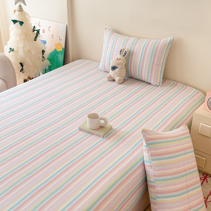 91家纺网 家纺一手货源 找家纺 温眠家纺 2025春夏新款云感棉双层纱床笠单床笠枕套三件套场景二 遇见彩虹