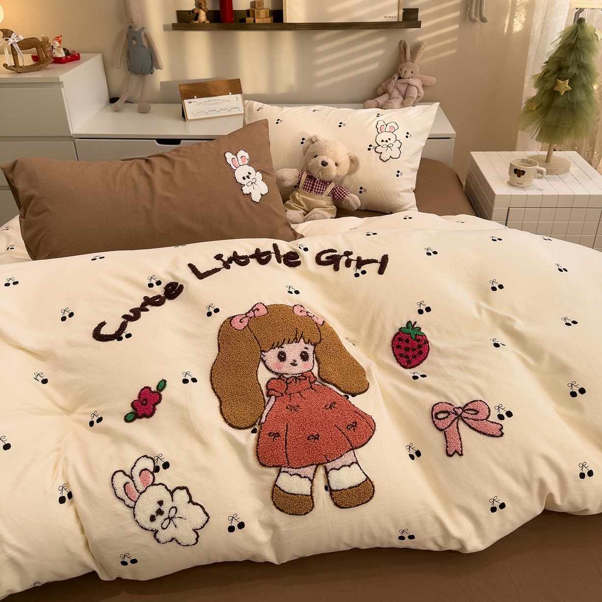 91家纺网 家纺一手货源 找家纺 曼谷家纺 2026新款卡通水洗棉毛巾绣四件套被套 小女孩