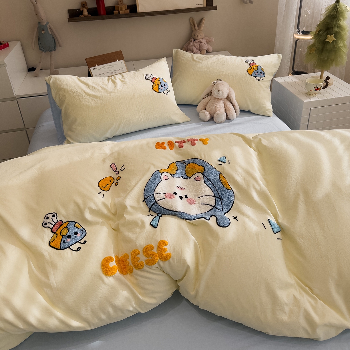 91家纺网 家纺一手货源 找家纺 曼谷家纺 2026新款卡通水洗棉毛巾绣四件套被套 芝士喵喵