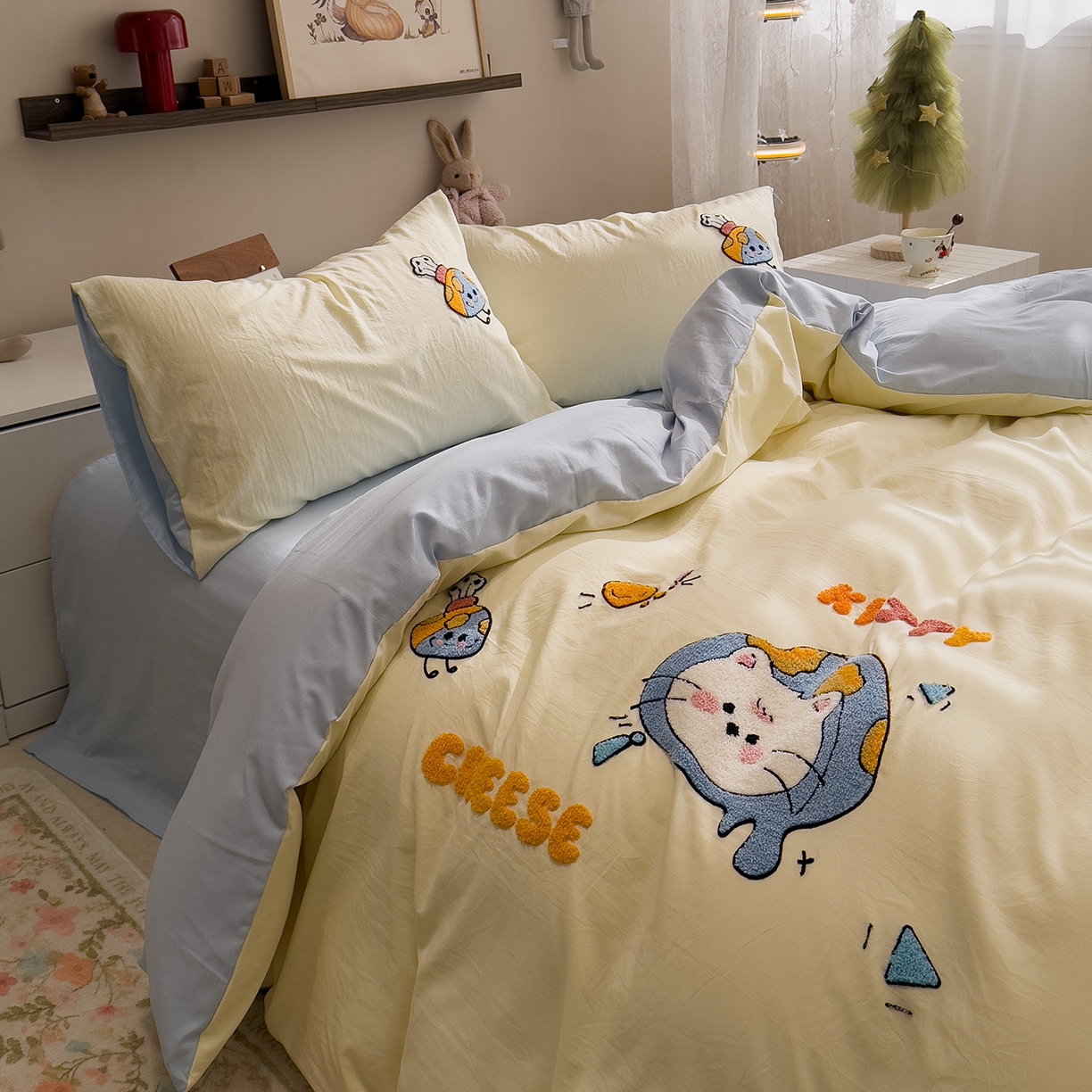91家纺网 家纺一手货源 找家纺 曼谷家纺 2026新款卡通水洗棉毛巾绣四件套被套 芝士喵喵