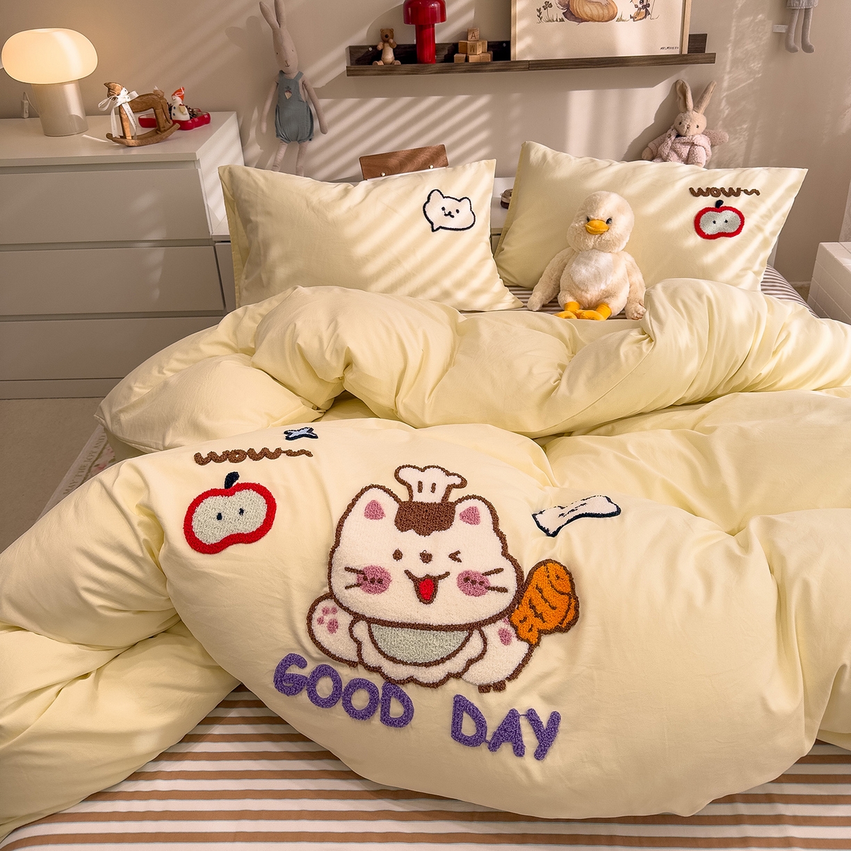91家纺网 家纺一手货源 找家纺 曼谷家纺 2026新款卡通水洗棉毛巾绣四件套被套 小鱼喵喵酱-芝士咖条